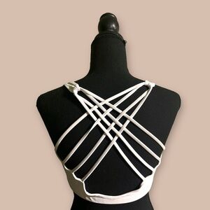 Onzie Flow Bra Size M/L